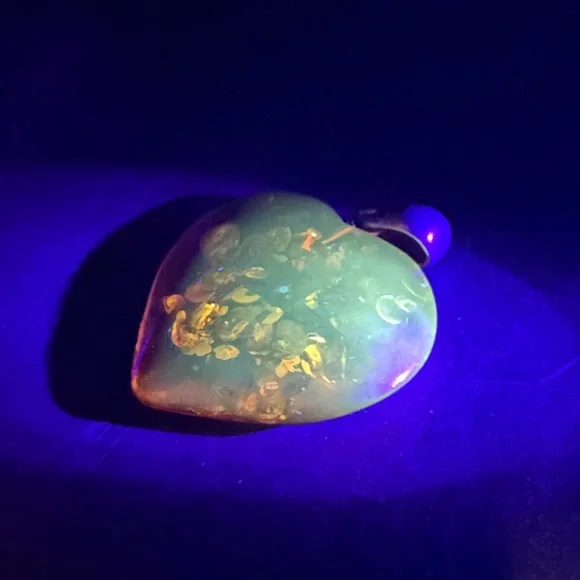 Vintage Amber Heart Shaped Jewelry Pendant Charm, Sterling Silver 925 Bail - Picture 10 of 10